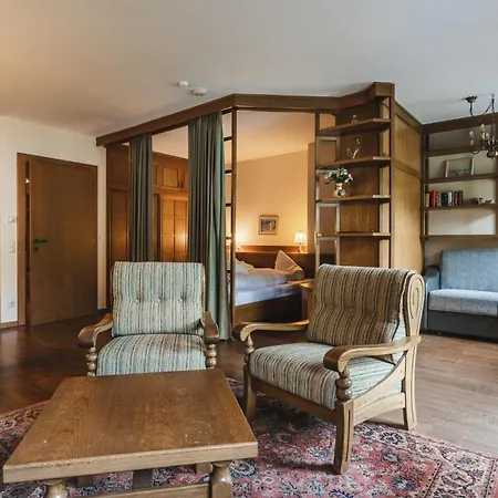 Pulverer * Bad Kleinkirchheim